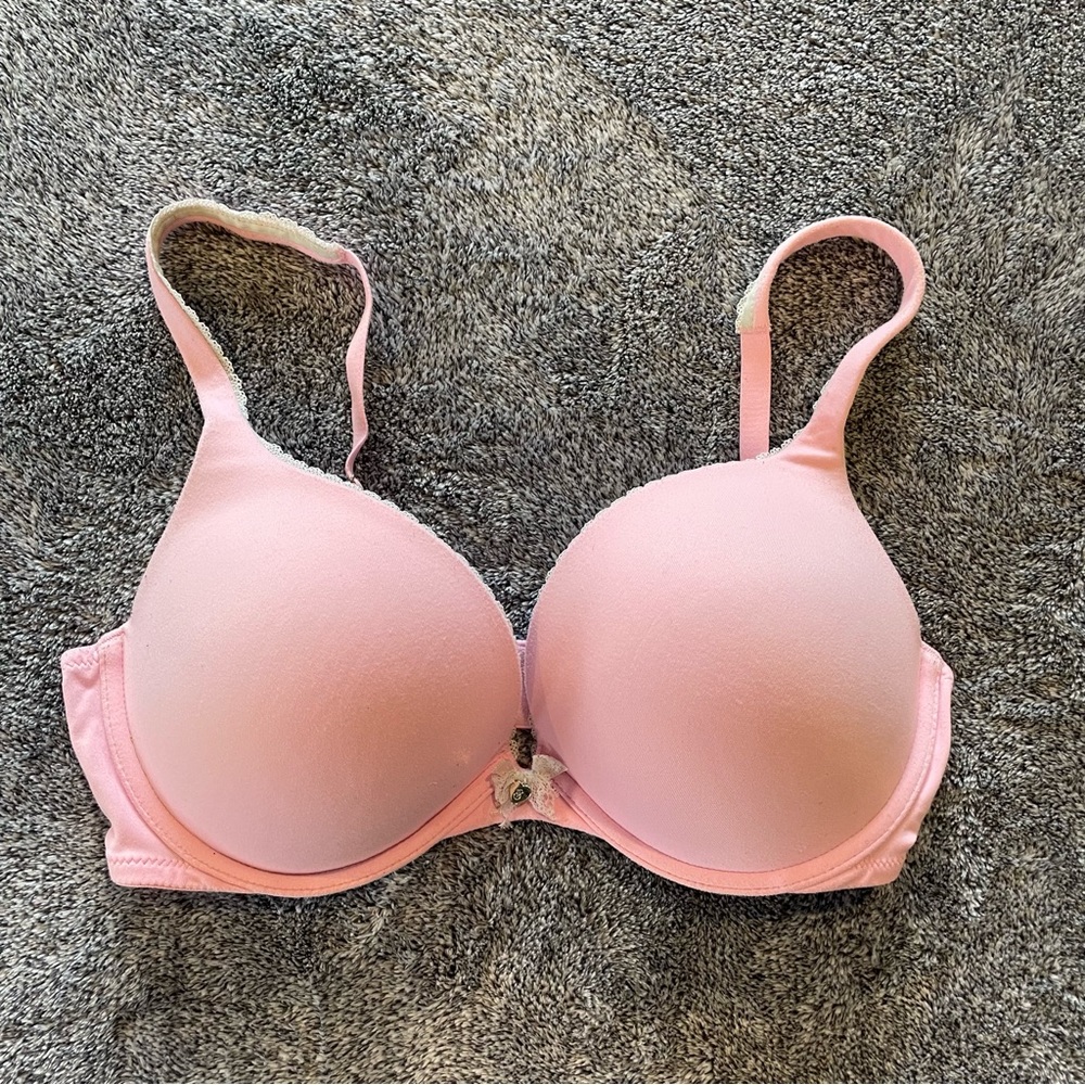 Victoria’s Secret Body By Victoria Push-up bra, size 36D